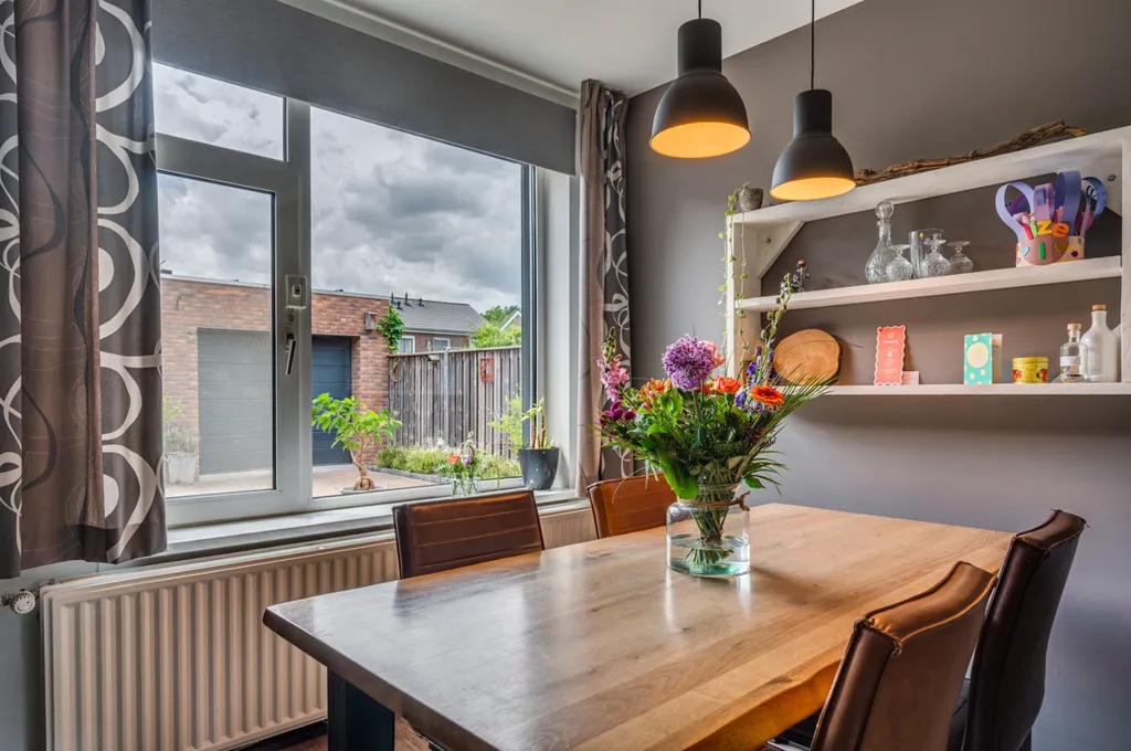 Salle à manger - Modernised Two-Storey House with Garden in Reuver
