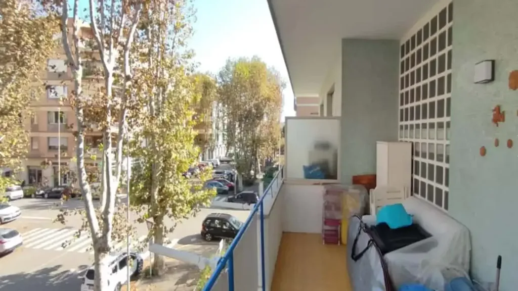 Balcon - Trilocale with Balcony in Rome