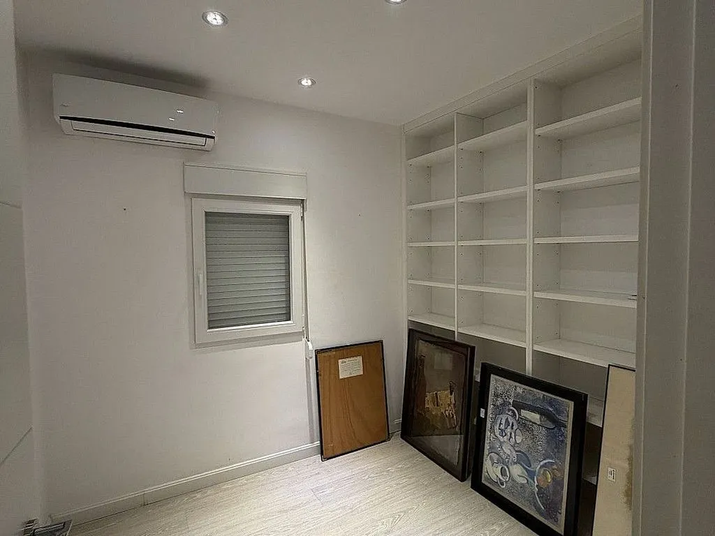 Kabinet - Apartment with Terrace in Eixample, Barcelona