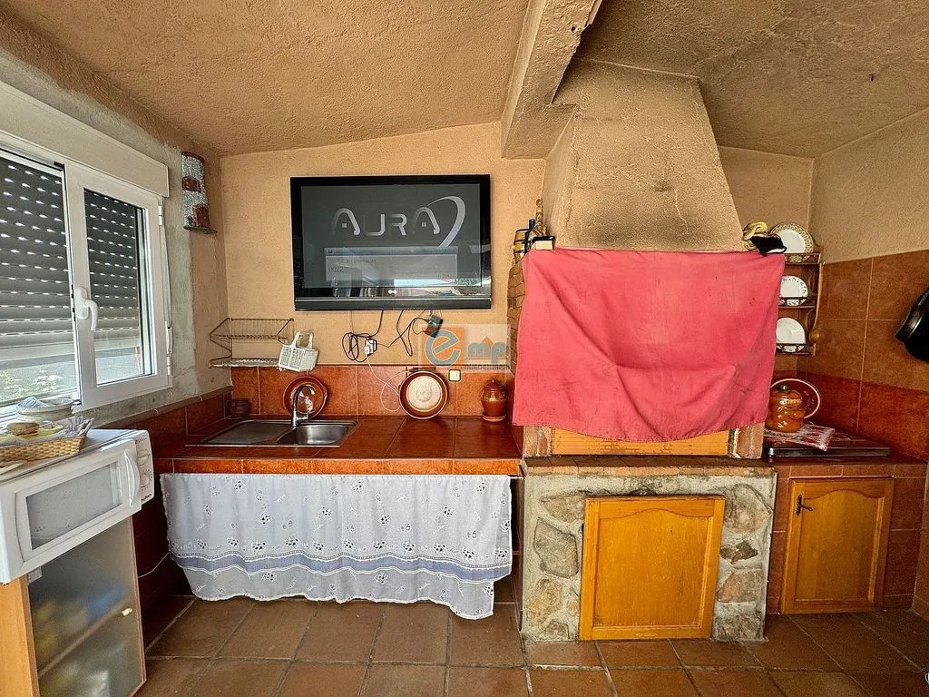 Cuisine - Chalet with Pool and Terraces in Palomeque