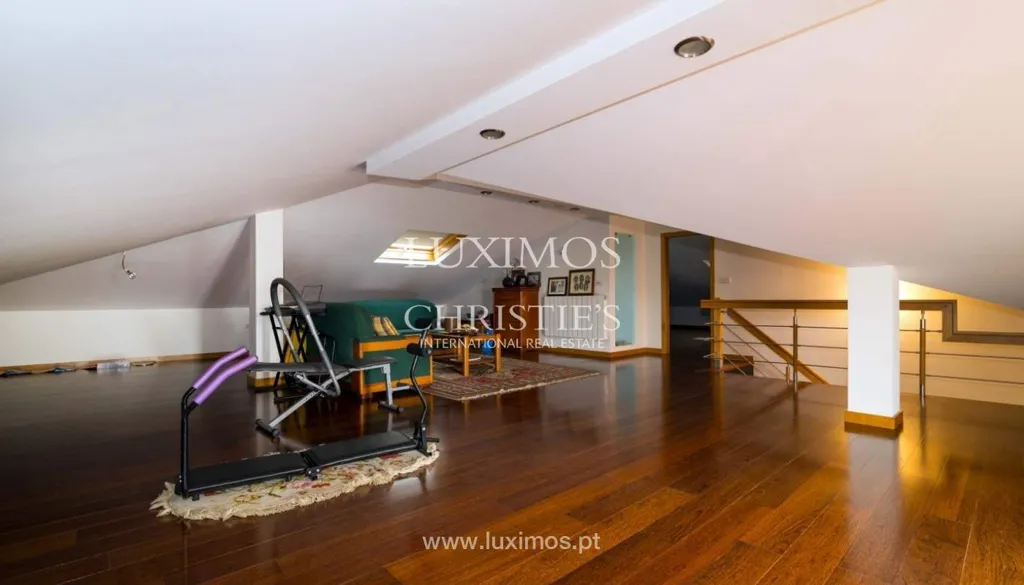 Toad - Luxury House with River Views in Esposende