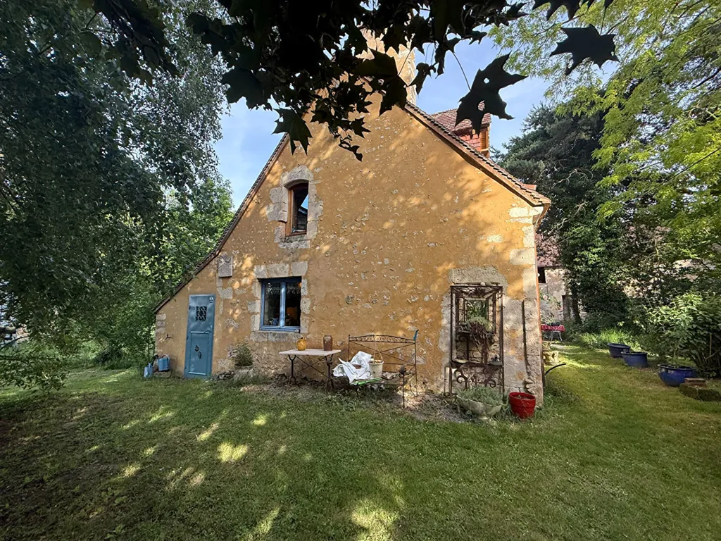 Jardin - Maison Ancienne avec Terrain Clos près de Chartres