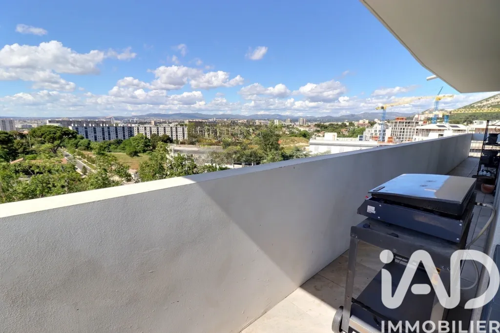 Rõdu - Modern Apartment with Panoramic Terrace in Marseille 13009