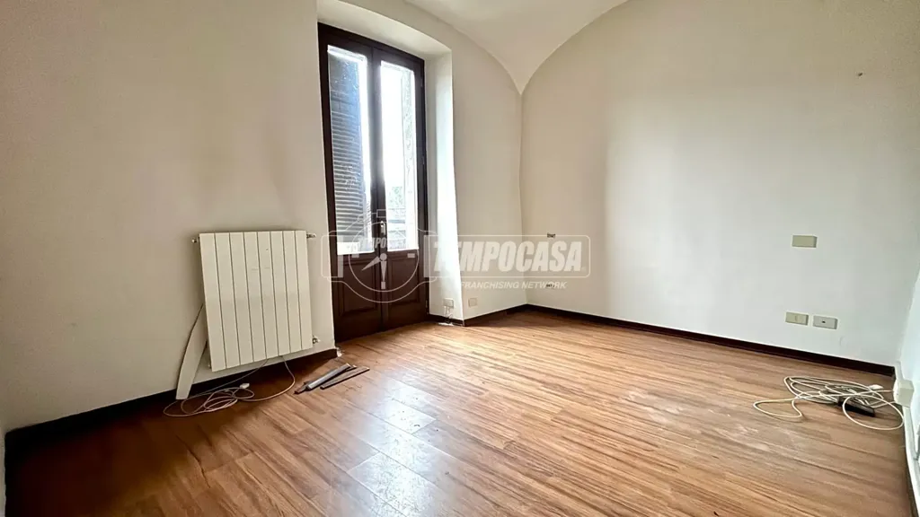 Pièces - Ground Floor Flat with Balcony in Biella