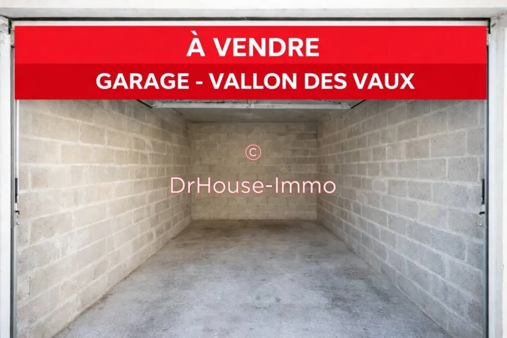 Garage - Box Fermé dans le Quartier Fin Val Fleuri à Cagnes-sur-Mer