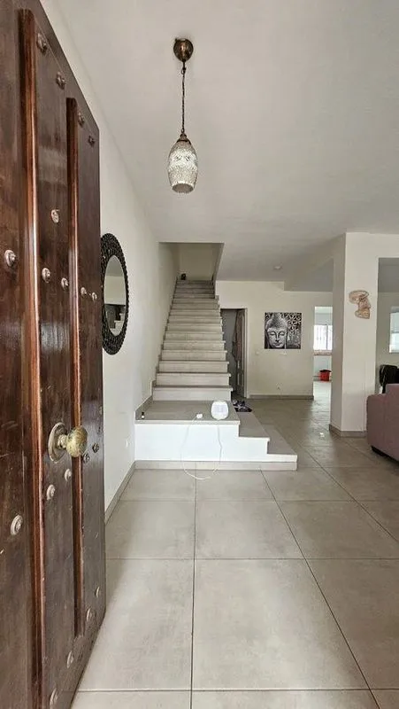 Esik - Reformed House with Pool in Casares