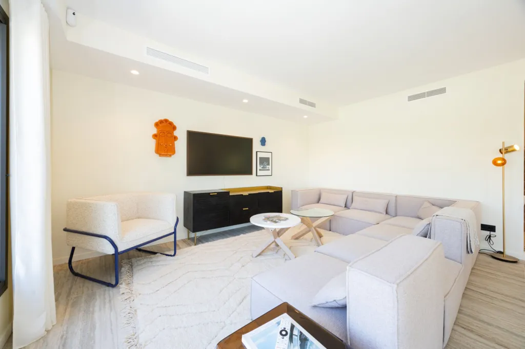 Wohnzimmer - Contemporary Villa with Private Mooring in Empuriabrava