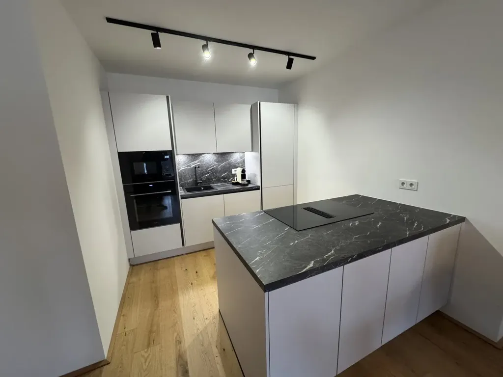 Cuisine - Furnished Apartment with Loggia in U1 Vicinity