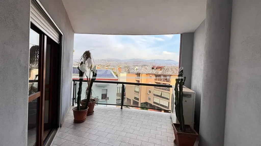 4-room apartment in IT