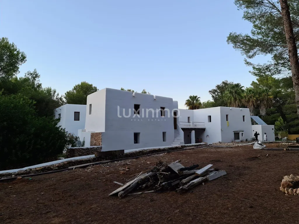 Välivaade - Traditional Finca with Forest View in Santa Eulalia