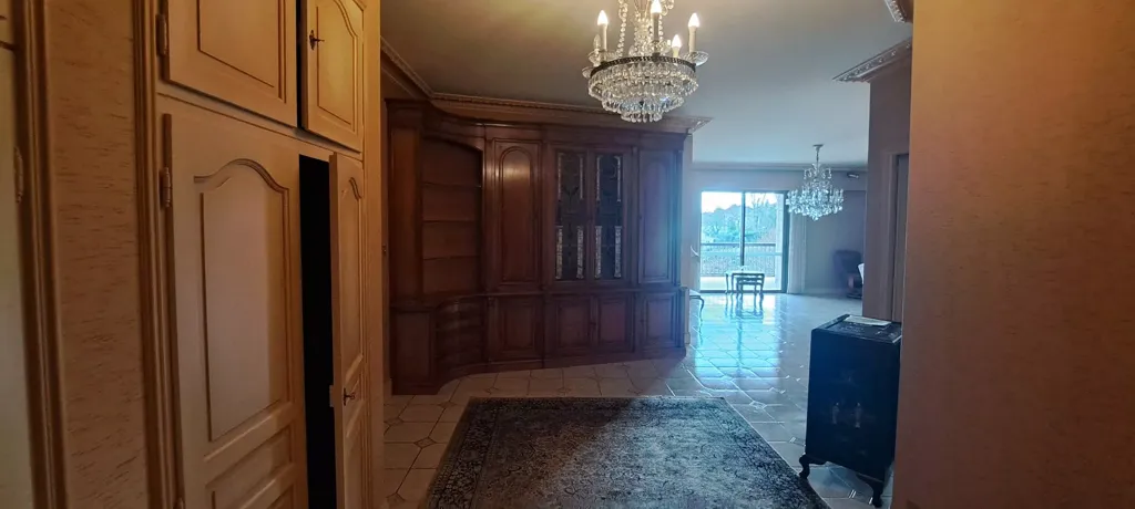 Entrée - Maison avec Vue Dégagée sur les Hauteurs d'Objat