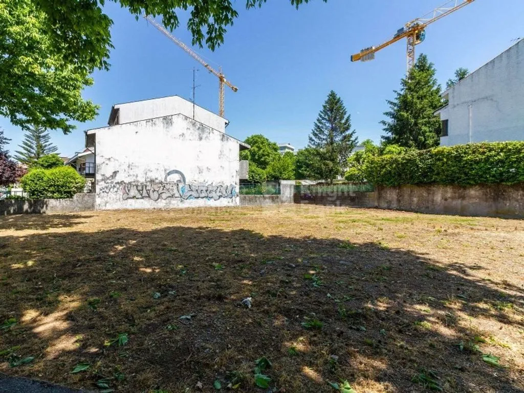 Jardin - Land with Planning Permission in Matosinhos