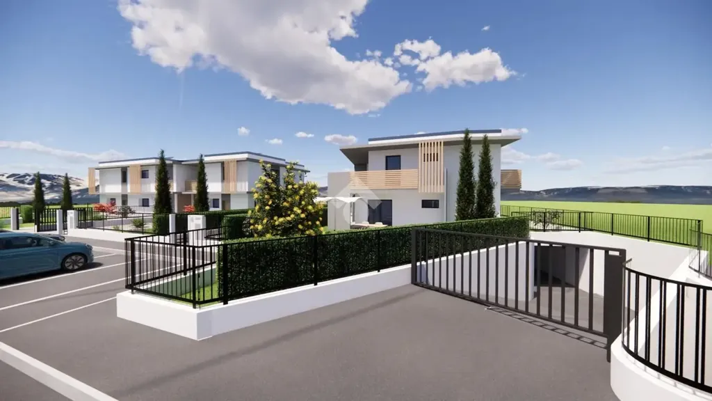 Modern Apartment with Terraces in Barzana