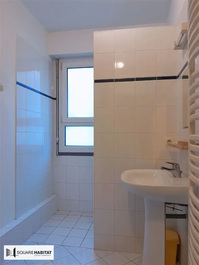 Vannitoad - Bright 3-Bed Apartment with Balcony in Vannes Centre