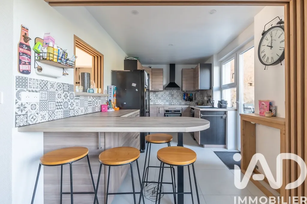Cuisine - Villa Rénovée avec Jardin à Thionville