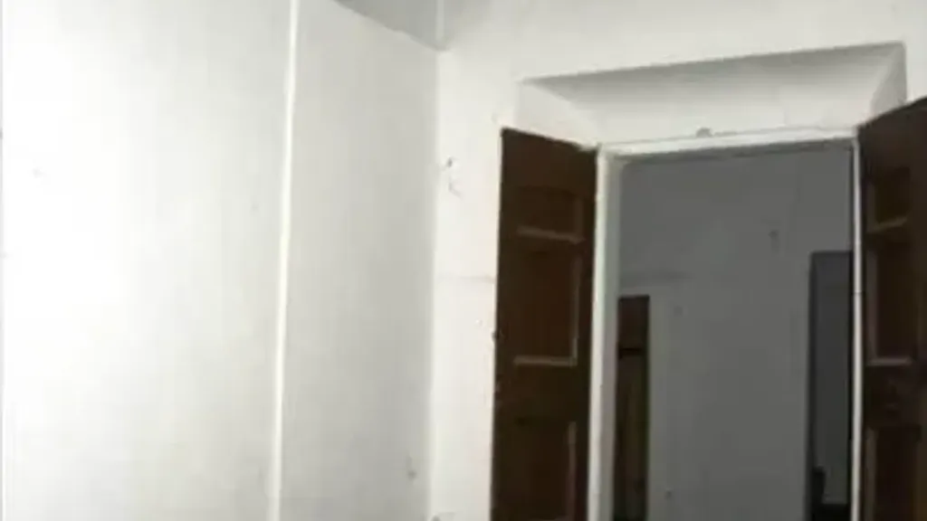 Esik - Restoration-Ready Apartment in San Severino Marche
