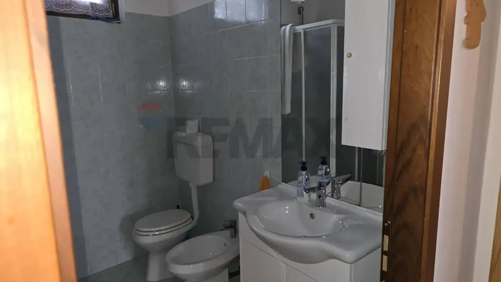 Salles de bain - Semi-detached House with Garden in Lamon