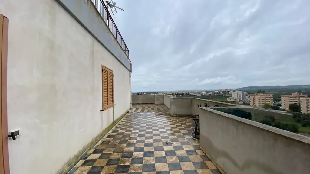 Rõdu - Attico with Terrace in Castelvetrano