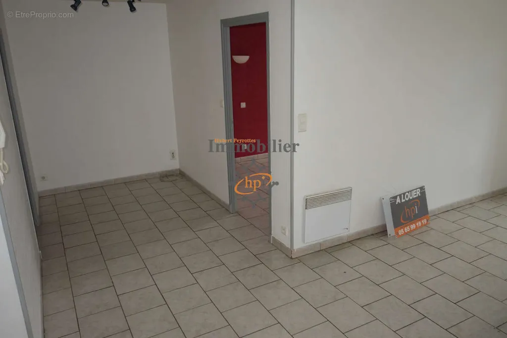 Toad - Rental Property with Balcony in Saint-Affrique