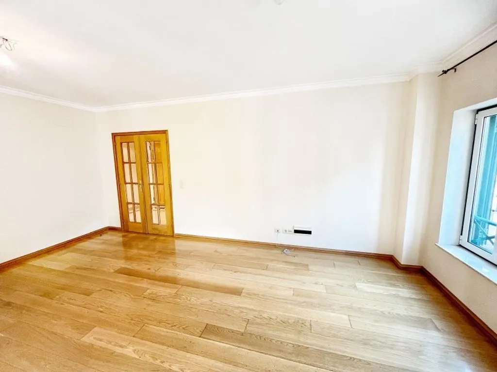 Toad - 2-Bedroom Flat with Portuguese Architecture in Lisbon