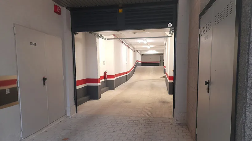 Garage - Villas with Pool in Vigo