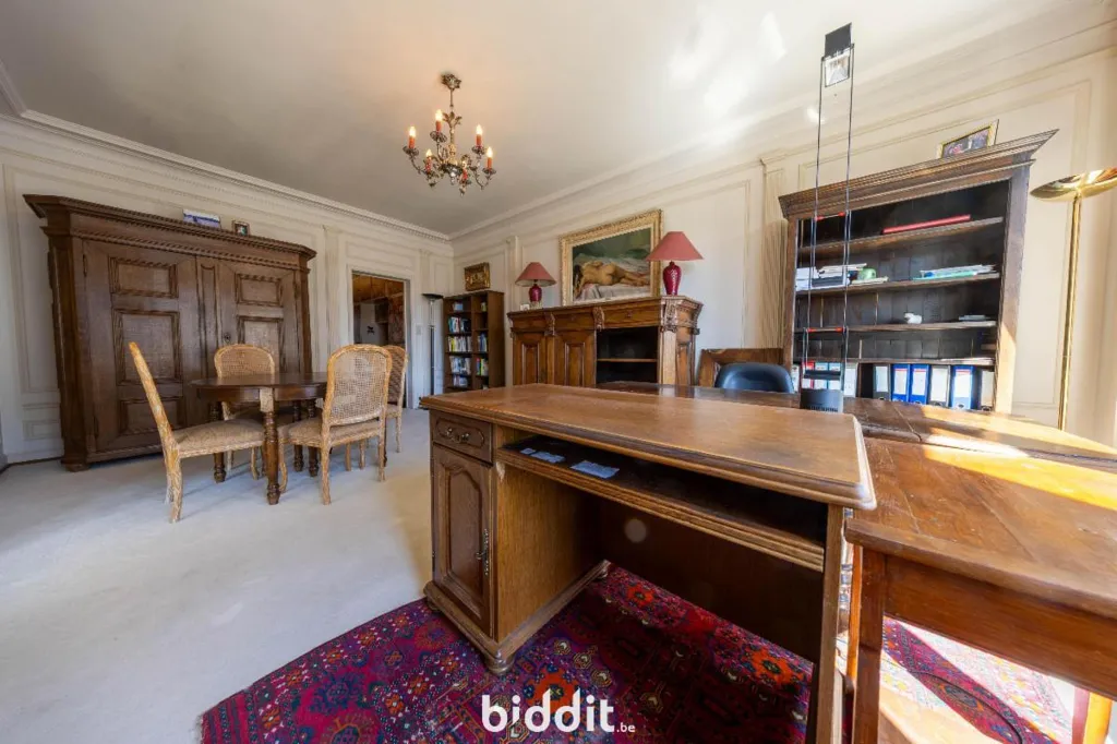 Kabinet - Characterful Apartment with View on Bd. Piercot