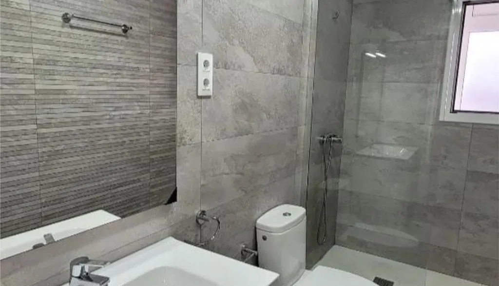 Salles de bain - Apartment with Balcony in Barceloneta