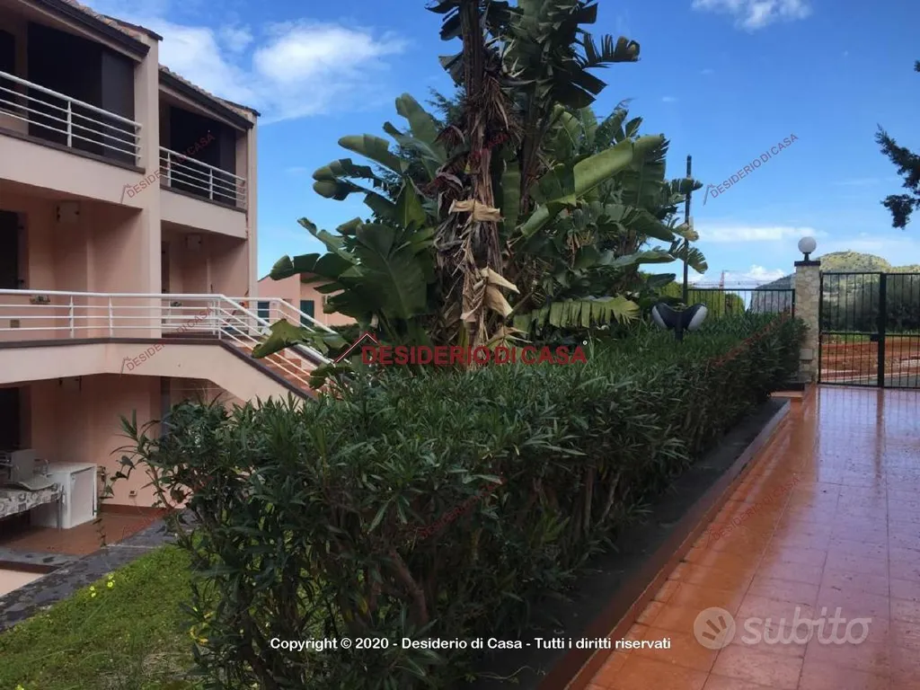 Jardin - Semi-detached Villa with Pool in Cefalù