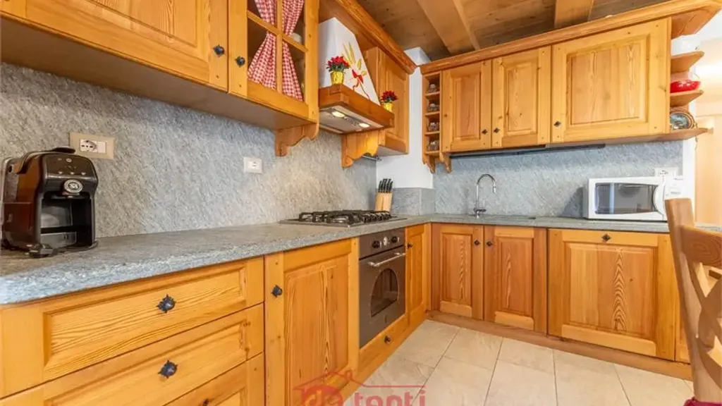 Köök - Rustic Villa with Fireplace in San Giacomo Filippo