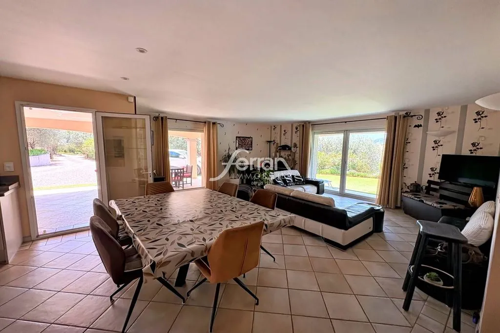 Söögituba - Luxury Villa with Pool in Callas