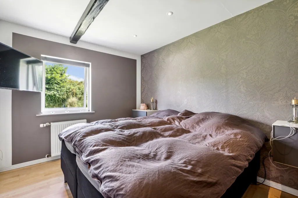 Chambres - Villa with Professional Workshop in Ferritslev