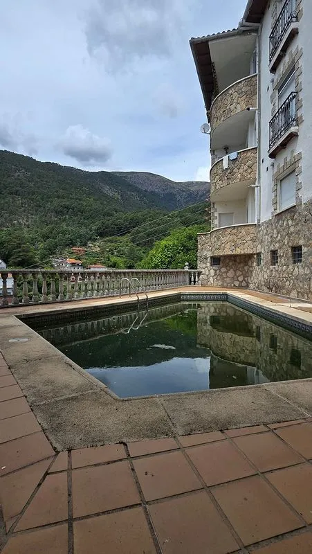 Pool - Apartment with Pool and Terrace in Mijares