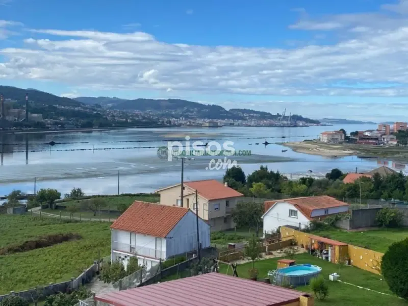 Rustic House with River View in Poio