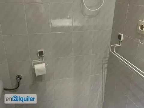 Salles de bain - Furnished Flat with Balcony in Pinedo