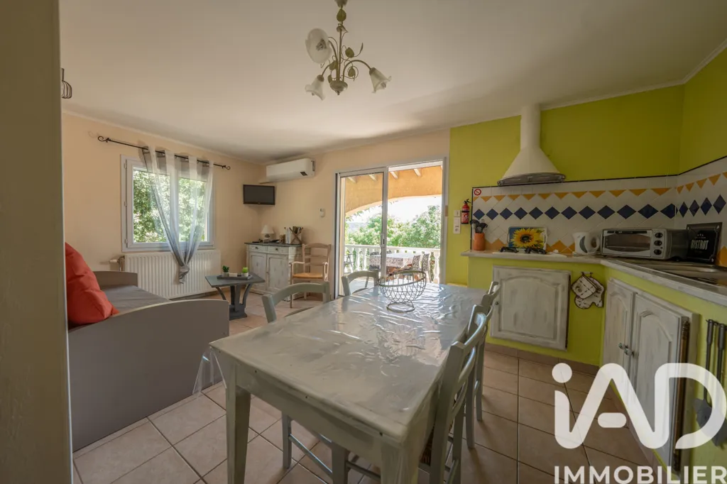 Cuisine - Ensemble Immobilier avec Vue à Lagorce