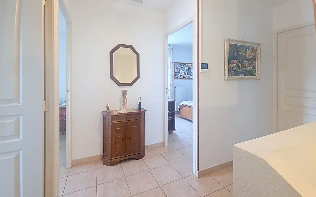 hallway_entrance
