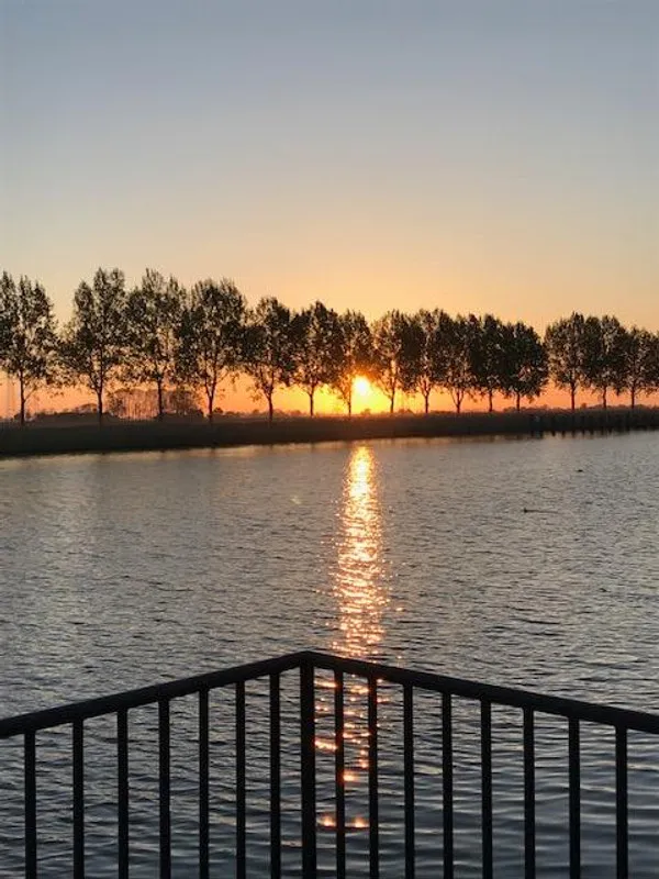 Terrass - Floating House with Private Dock in IJsselmuiden