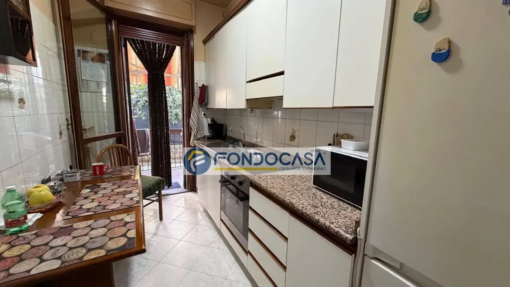 Kitchen - Ground Floor Apartment with Private Courtyard in Massa