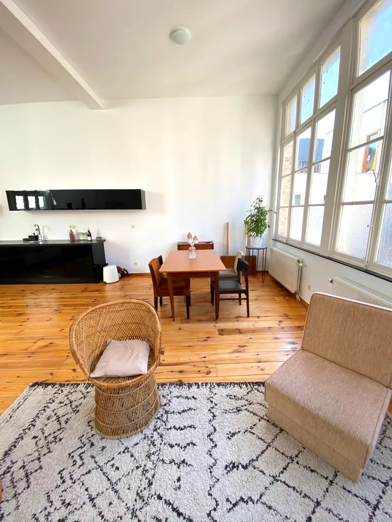 Elutuba - 1BR Loft with Large Windows in Saint-Gilles
