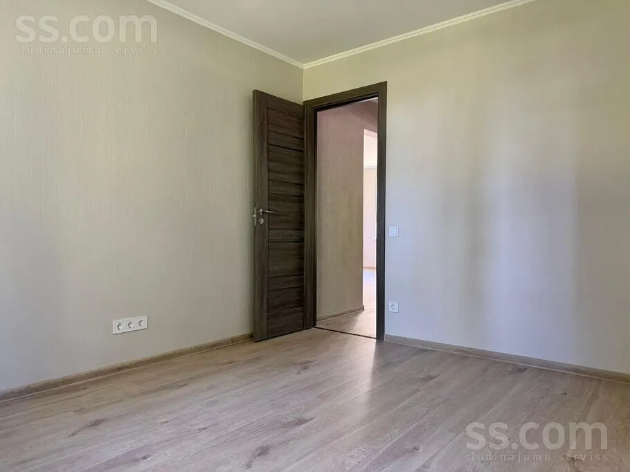 Magamistoad - Spacious 3-Bedroom Flat in Pļavnieki, Riga