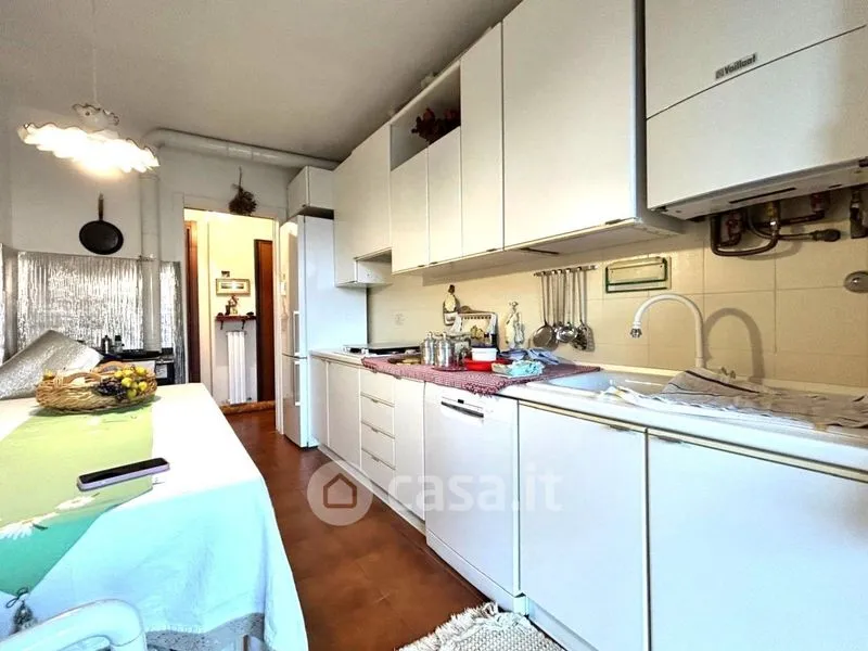 Cuisine - Triplex with Double Garage in Varese