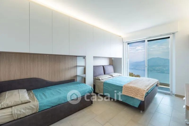 Magamistoad - Modern Villa with Lake View in Pollino