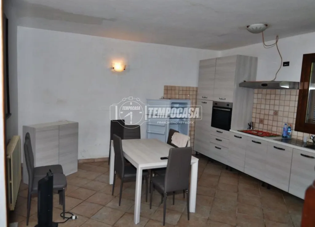 Sala da pranzo - Rustic Villa with Balcony in Traves