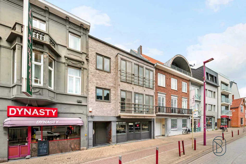 Extérieur - Maison de 201 m² avec Chauffage Électrique à Deinze