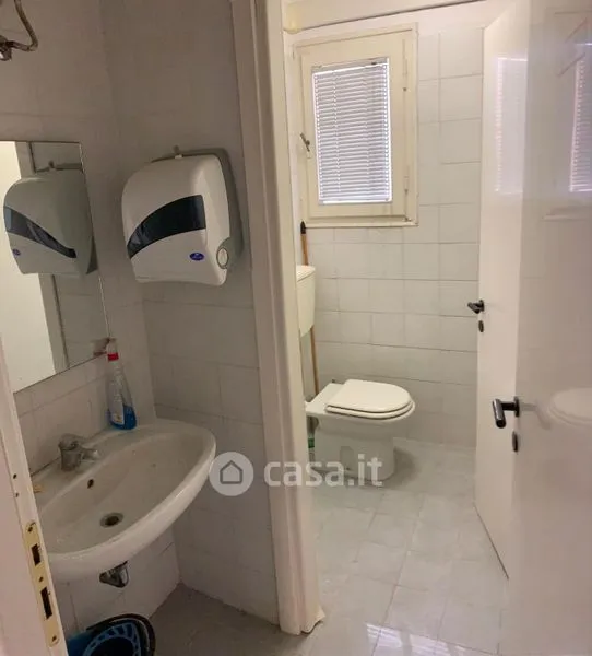 Bagni - Office-Use Flat in Viale Gramsci, Pisa