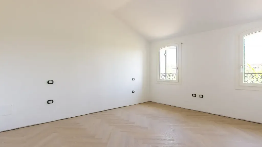 Toad - New Villa with Private Garden in Padova