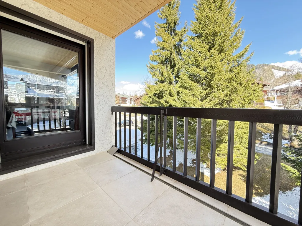 Balcone - T2 Flat with South Terrace in Village Centre