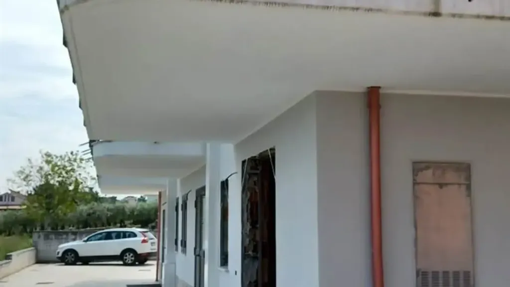Extérieur - Three-Room Apartment with Parking in Vasto