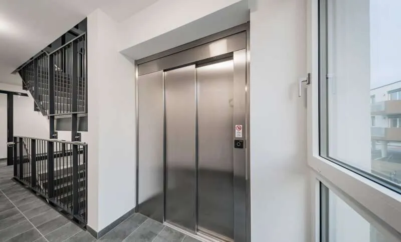 Entrée - Provisions-Free Apartment with Balcony in Simmering