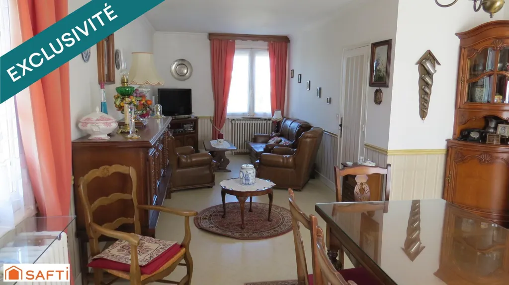 Sala da pranzo - Traditional House with Garden in Decize